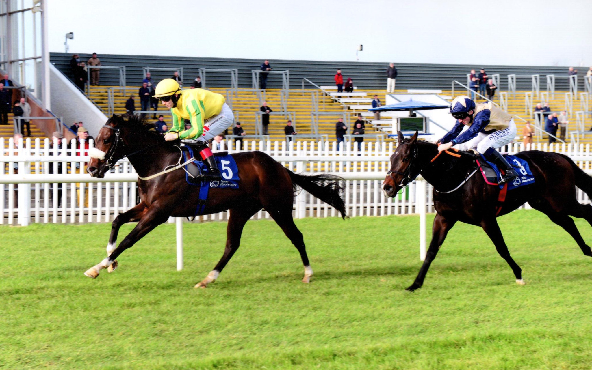 ERICH BLOCH gets his maiden under his belt over 6 furlongs at Naas, 4th November 2018